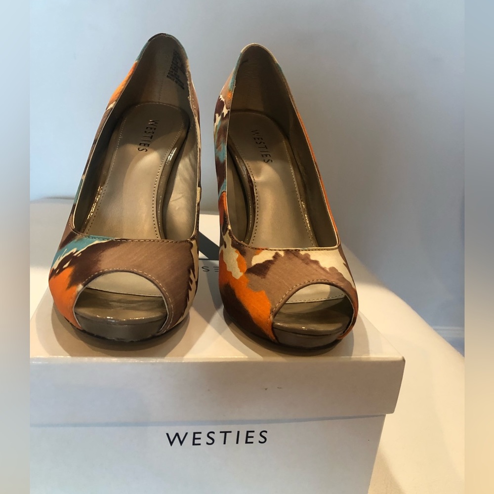 Westies - peep toe shoes brand new in the box.